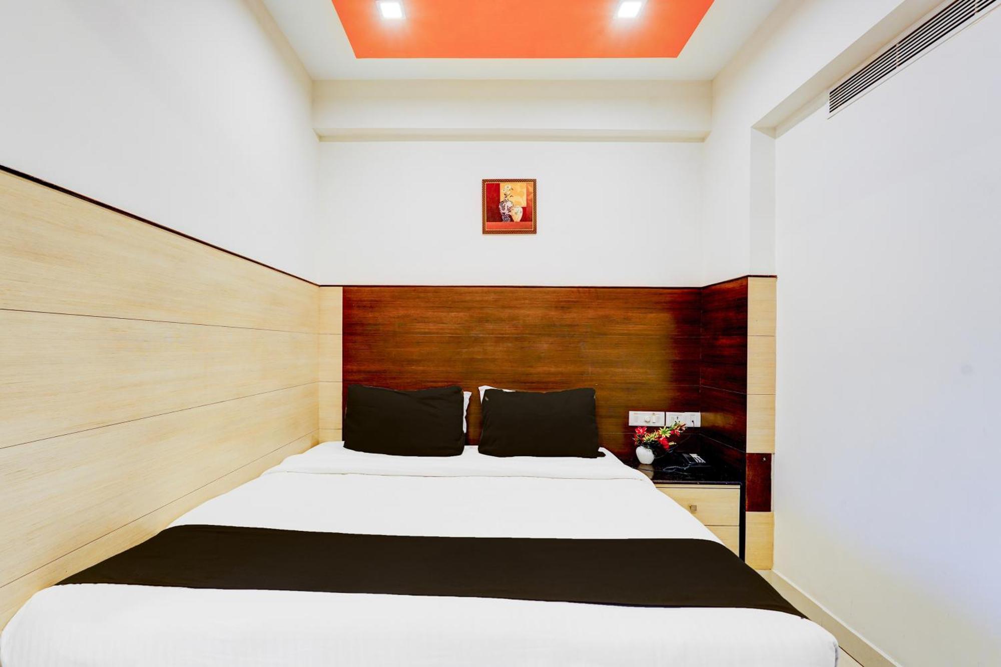 Super Townhouse Chennai Near Airport Formerly Sai Bala Budget Экстерьер фото