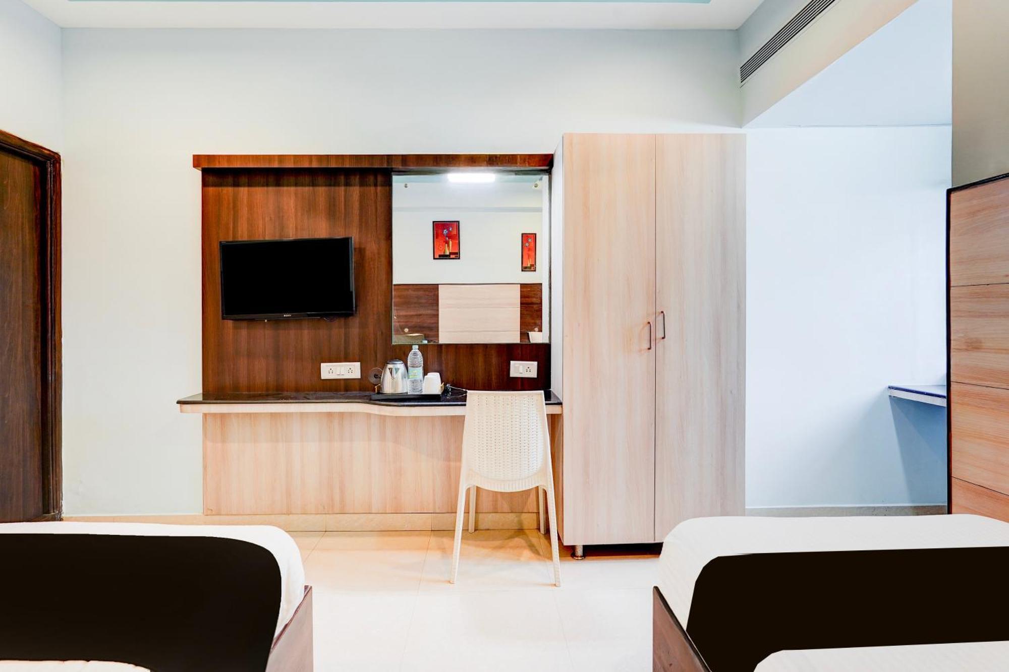 Super Townhouse Chennai Near Airport Formerly Sai Bala Budget Экстерьер фото