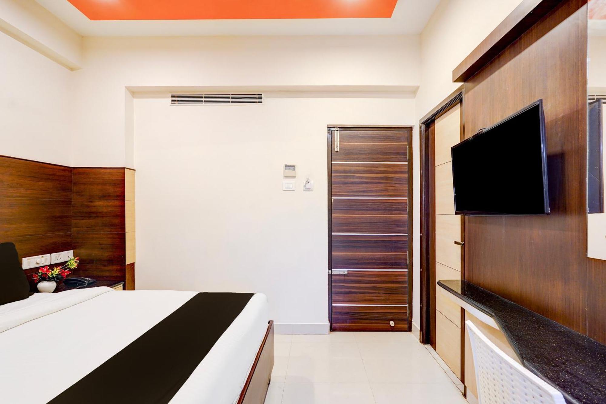 Super Townhouse Chennai Near Airport Formerly Sai Bala Budget Экстерьер фото